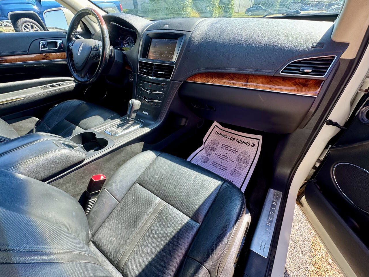 Used 2013 Lincoln MKT AWD image 15