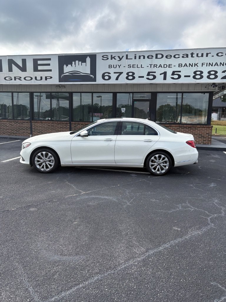 Used 2018 Mercedes-Benz E 300 image 8