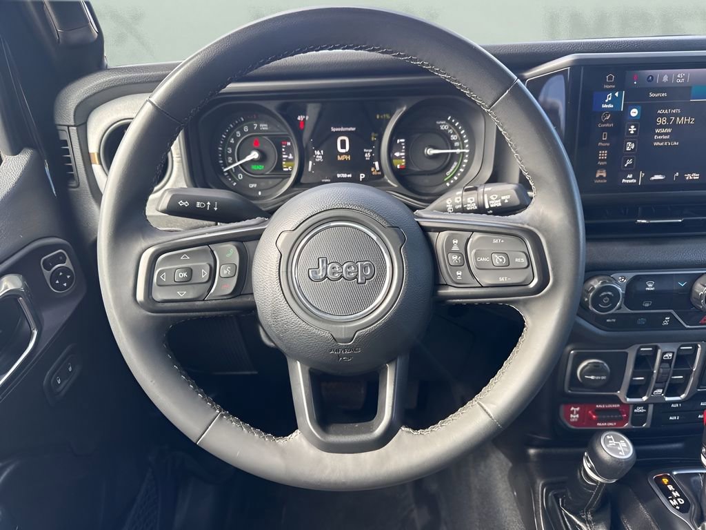 Used 2025 Jeep Wrangler Willys 4xe image 12