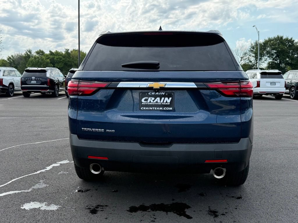 Used 2022 Chevrolet Traverse LS AWD/4WD image 6