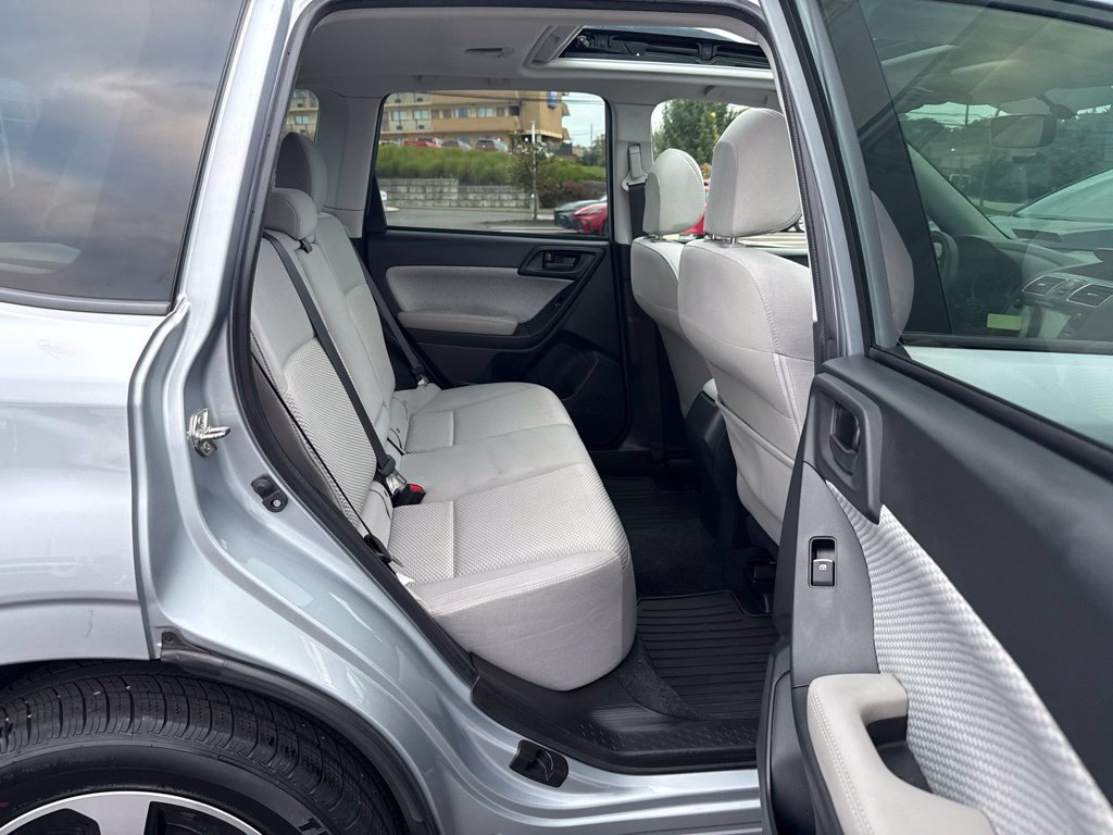 Used 2018 Subaru Forester 2.5i Premium w/ All-Weather Package AWD/4WD image 6