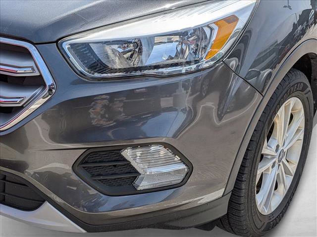 Used 2017 Ford Escape SE w/ SE Cold Weather Package FWD image 8