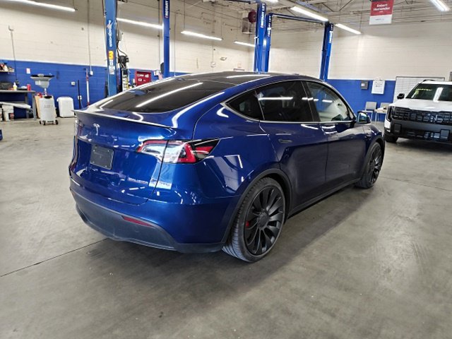 Used 2023 Tesla Model Y Performance AWD/4WD image 10