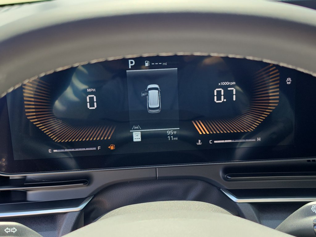New 2027 Kia Carnival EX FWD image 33