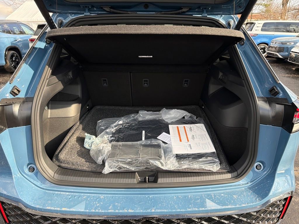 New 2026 Volkswagen Tiguan SEL R-Line image 26