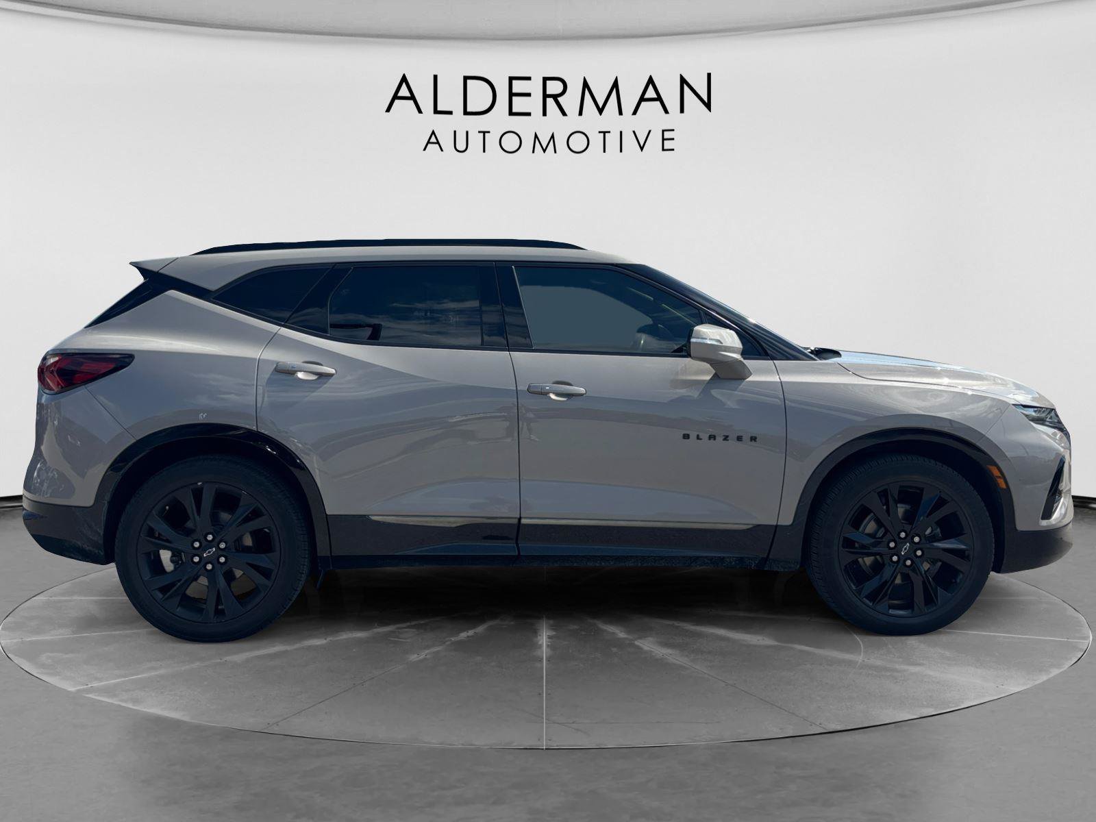 Used 2021 Chevrolet Blazer RS w/ Enhanced Convenience Package FWD image 6
