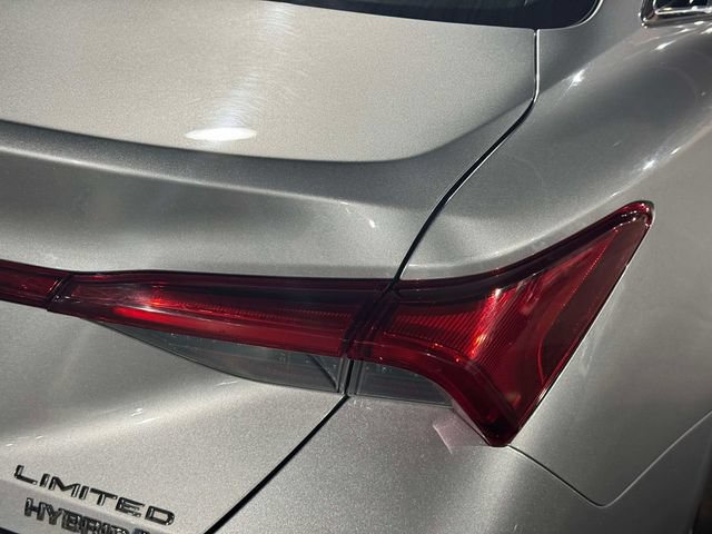 Used 2020 Toyota Avalon Limited w/ Advanced Safety Package FWD image 13