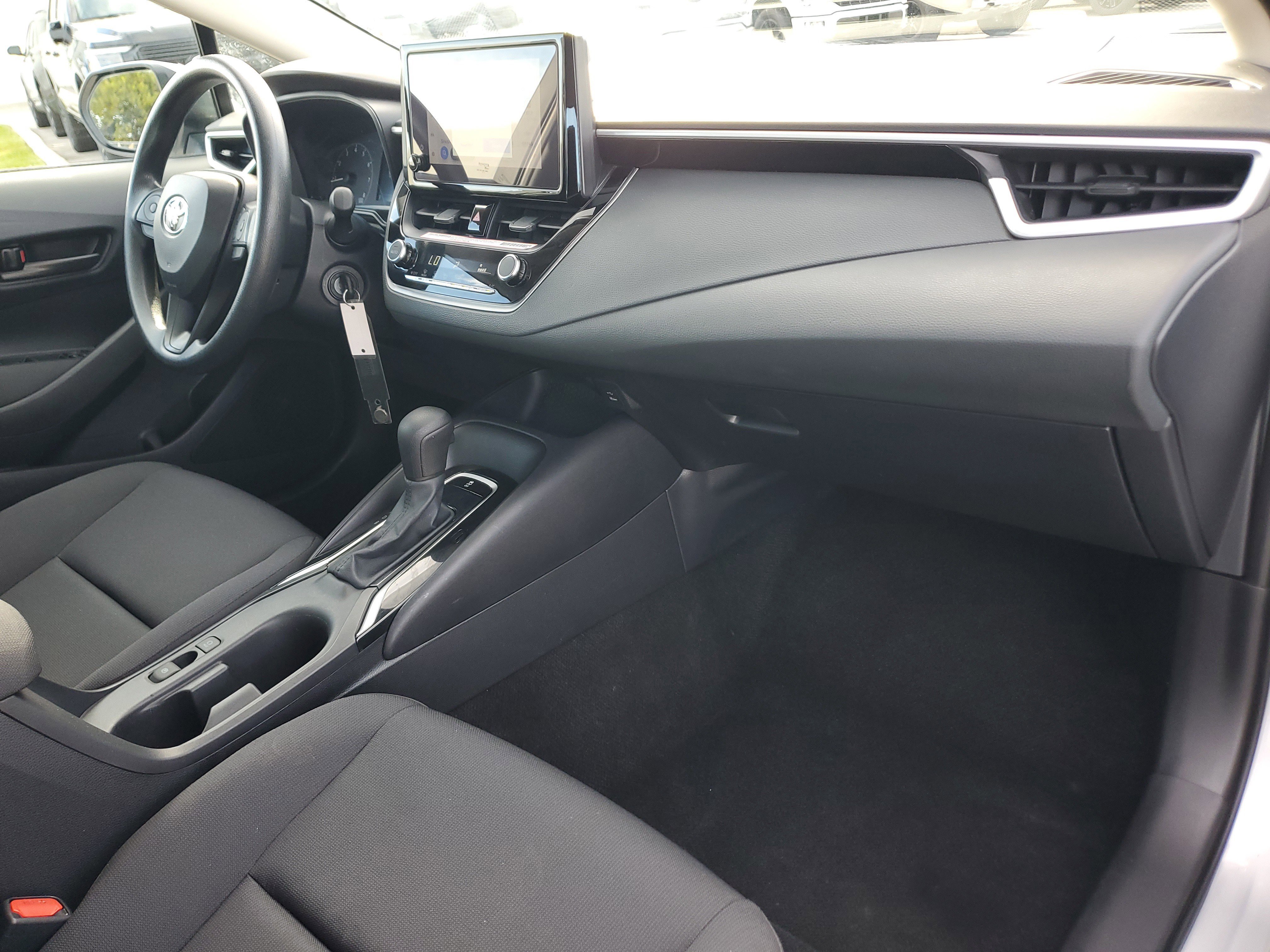 Used 2024 Toyota Corolla LE image 14