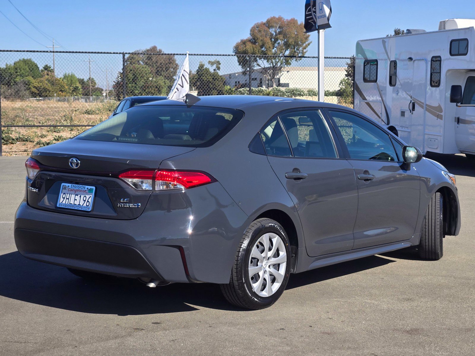 Used 2023 Toyota Corolla LE w/ Carpet Mat Package (TMS) FWD image 7