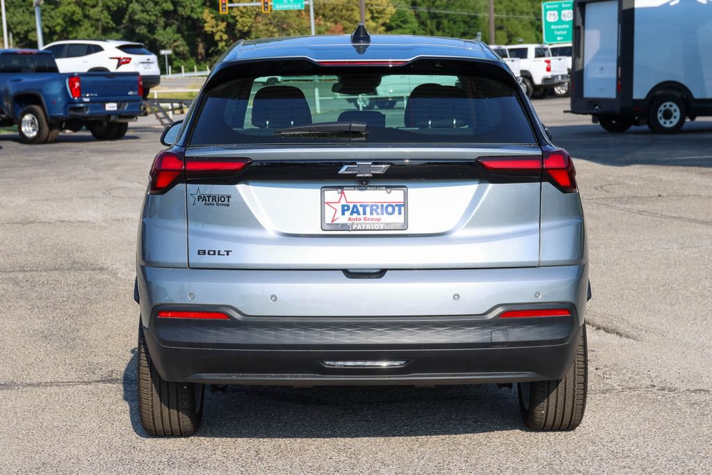 New 2027 Chevrolet Bolt LT w/ Comfort Package FWD image 4