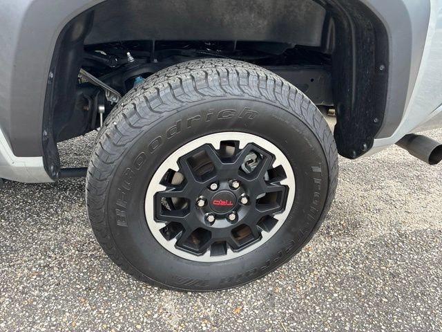 Used 2025 Toyota Tacoma TRD Off-Road w/ TRD Off Road Upgrade Package AWD/4WD image 12