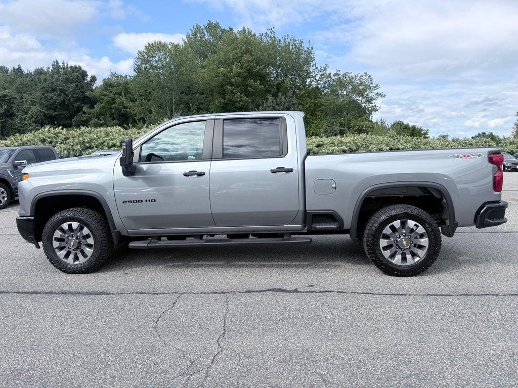 Used 2024 Chevrolet Silverado 2500 Custom w/ Custom Value Package AWD/4WD image 3