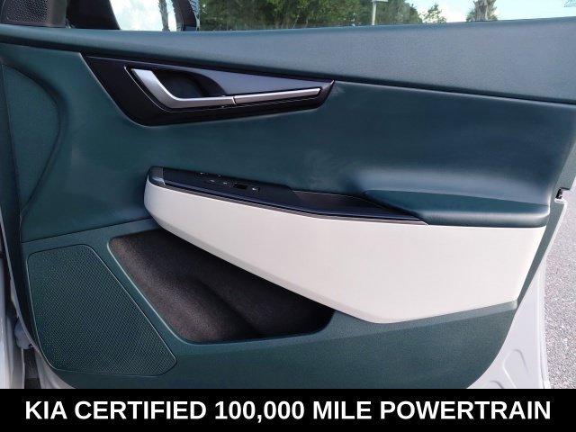 Certified 2025 Kia EV6 Wind RWD image 28