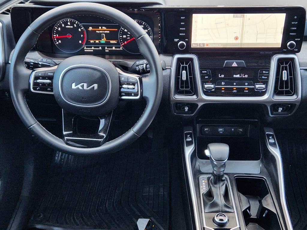 Certified 2023 Kia Sorento EX w/ Panoramic Sunroof Package image 26