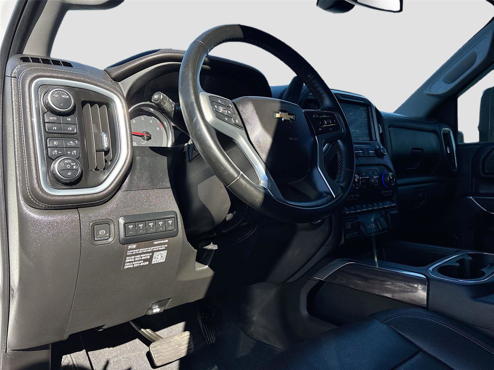 Used 2023 Chevrolet Silverado 2500 LTZ w/ LTZ Convenience Package image 9