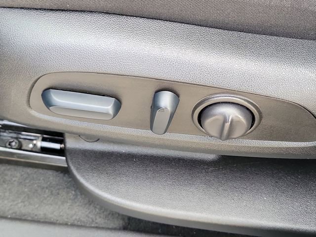 Used 2024 Chevrolet Equinox LT image 18