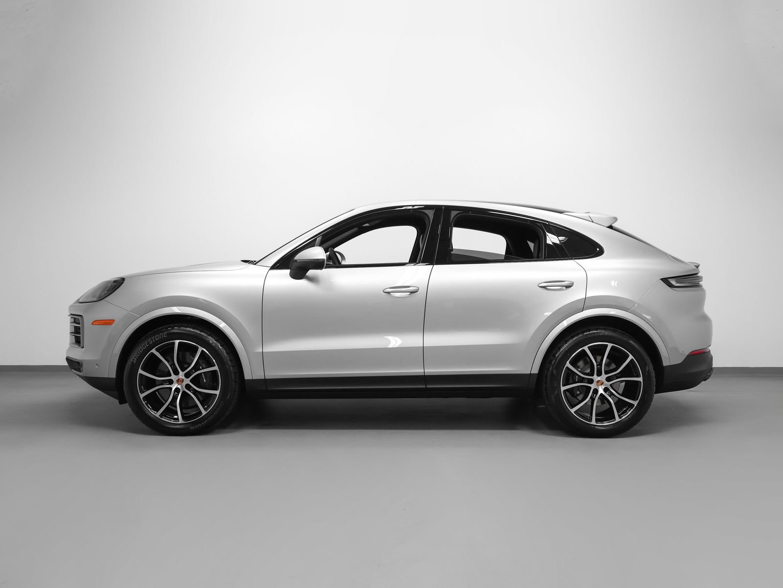 New 2026 Porsche Cayenne Coupe AWD/4WD image 2