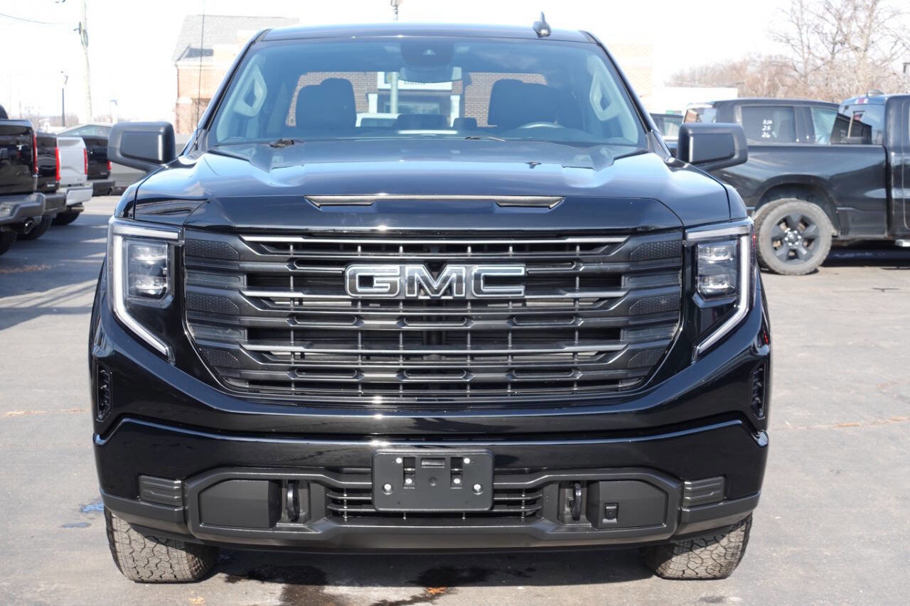 Used 2023 GMC Sierra 1500 Pro w/ Graphite Edition image 5