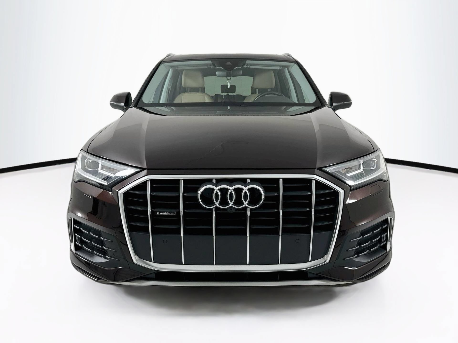 Used 2020 Audi Q7 2.0T Premium w/ Convenience Package AWD/4WD image 2