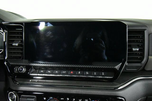 Used 2025 Chevrolet Silverado 1500 ZR2 w/ Technology Package AWD/4WD image 4