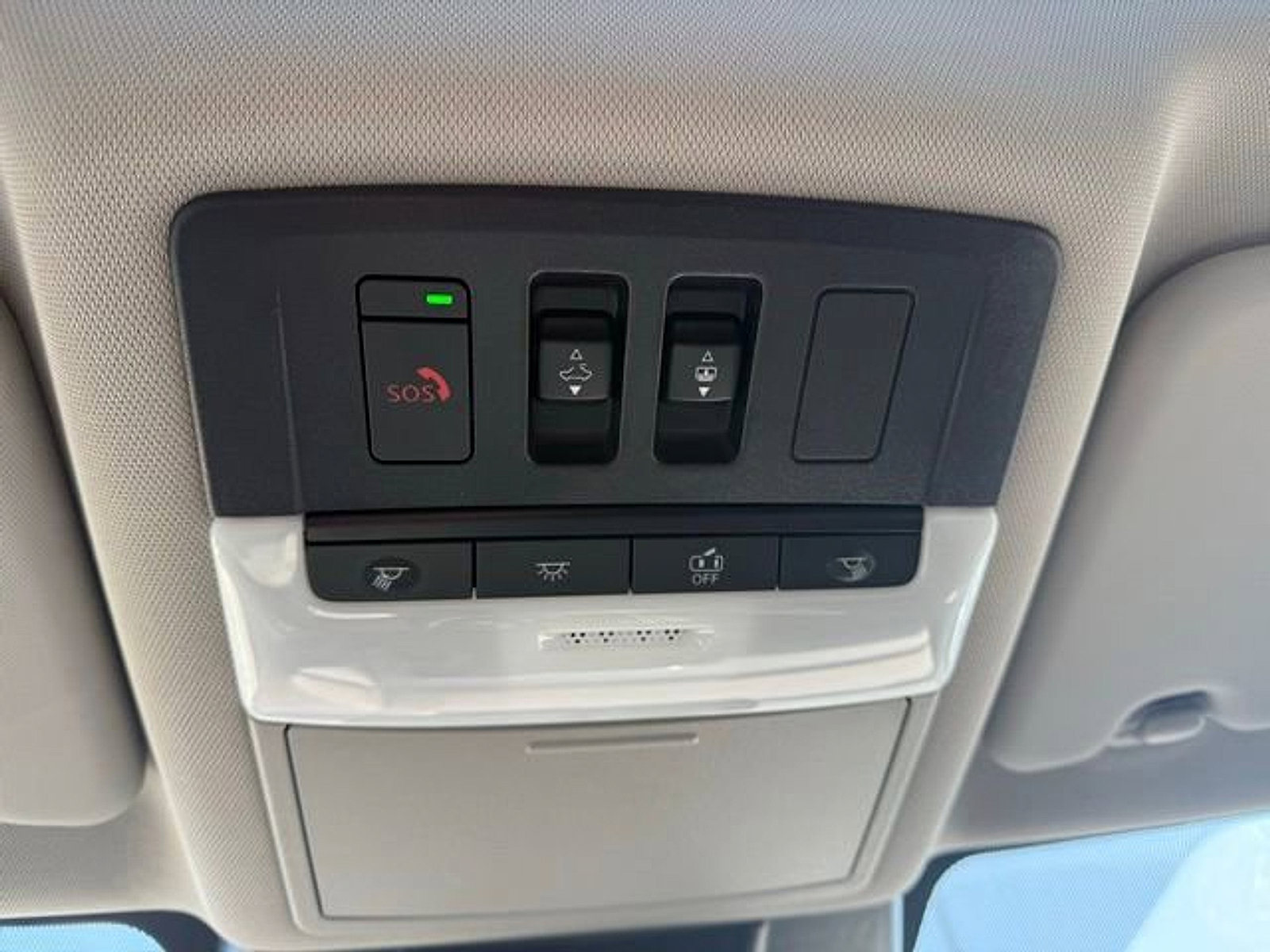 Used 2023 Nissan Rogue SL AWD/4WD image 23