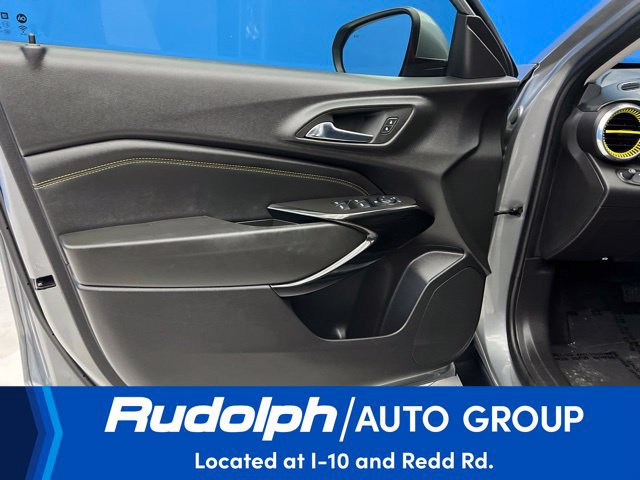 Used 2024 Chevrolet Trax LT w/ Driver Confidence Package FWD image 13