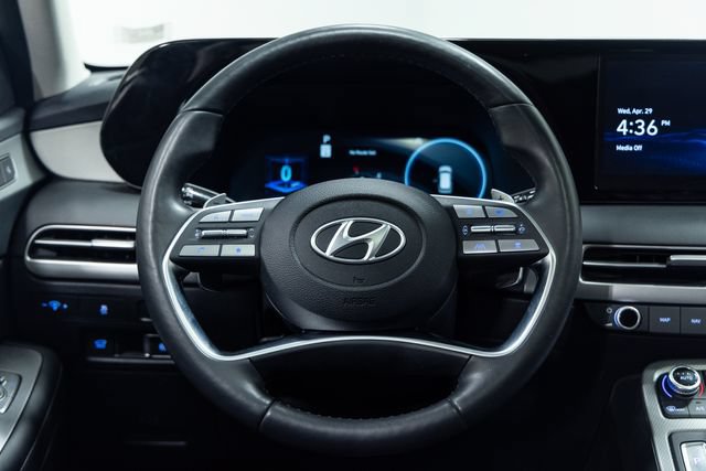 Used 2025 Hyundai Palisade SEL FWD image 14