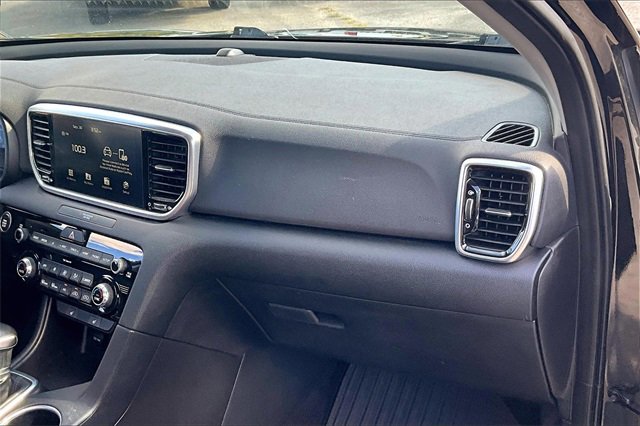 Used 2020 Kia Sportage EX image 16