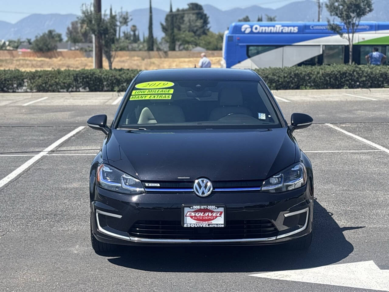 Used 2019 Volkswagen e-Golf SEL Premium FWD image 3