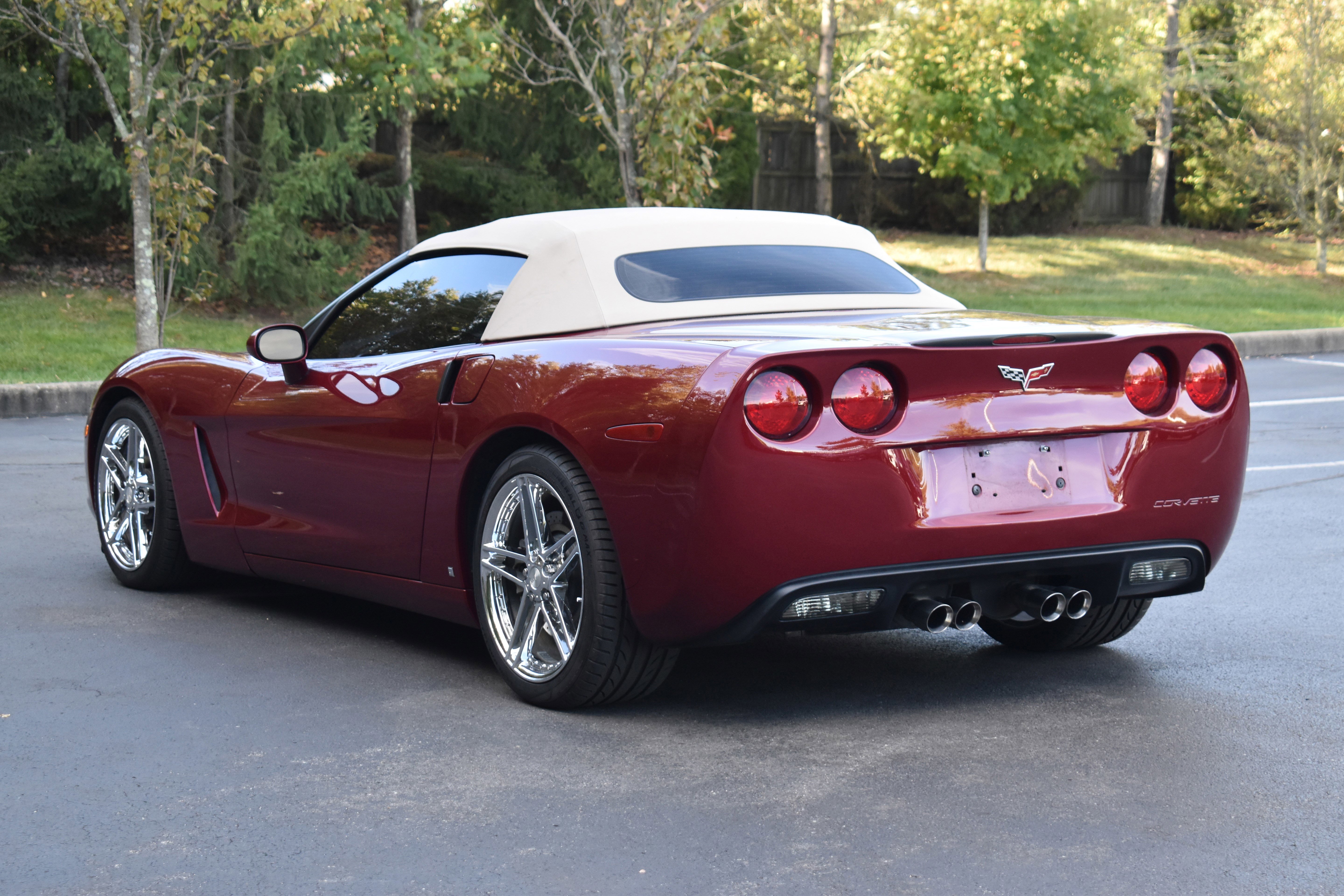 Used 2006 Chevrolet Corvette Convertible w/ Preferred Equipment Group image 27