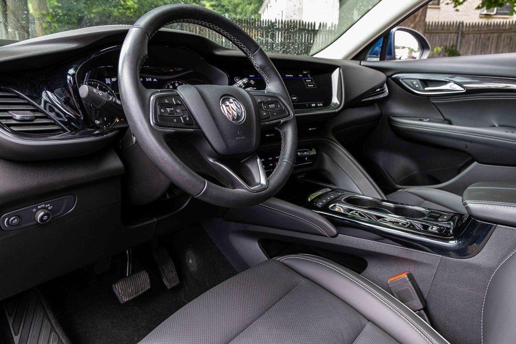Used 2023 Buick Envision Essence image 7