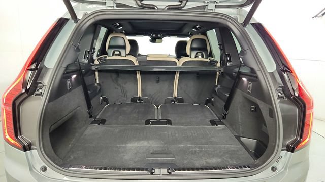 New 2026 Volvo XC90 T8 Plus w/ Protection Package Premier AWD/4WD image 46