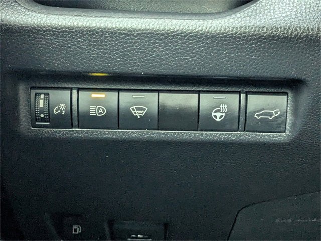 Used 2022 Toyota RAV4 XLE image 23
