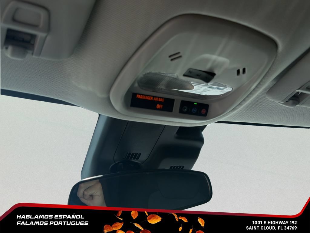 Used 2024 Chevrolet Trax LT w/ Driver Confidence Package FWD image 19