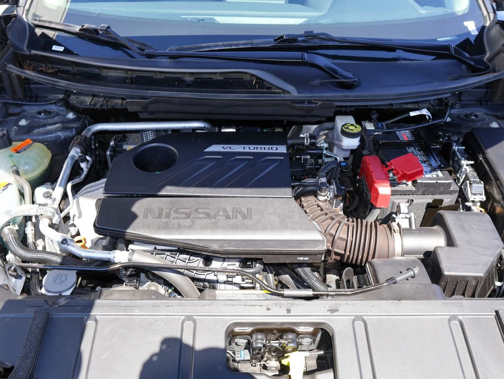 Used 2025 Nissan Rogue SV image 30