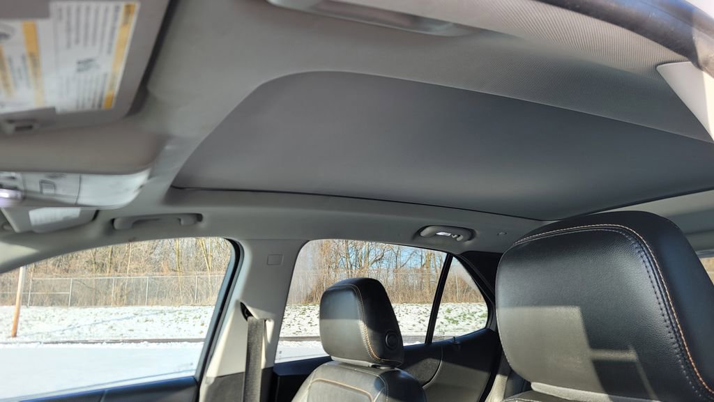 Used 2020 Chevrolet Equinox LT w/ Sport Edition image 25