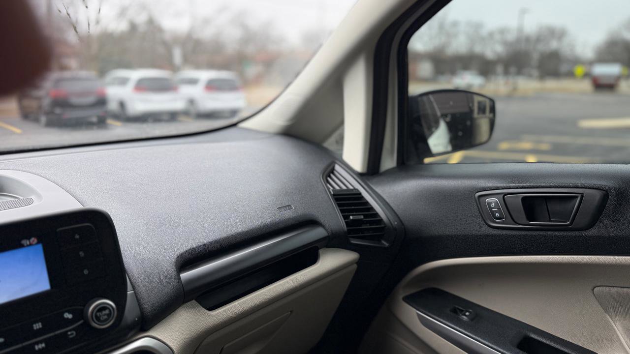 Used 2020 Ford EcoSport S FWD image 19