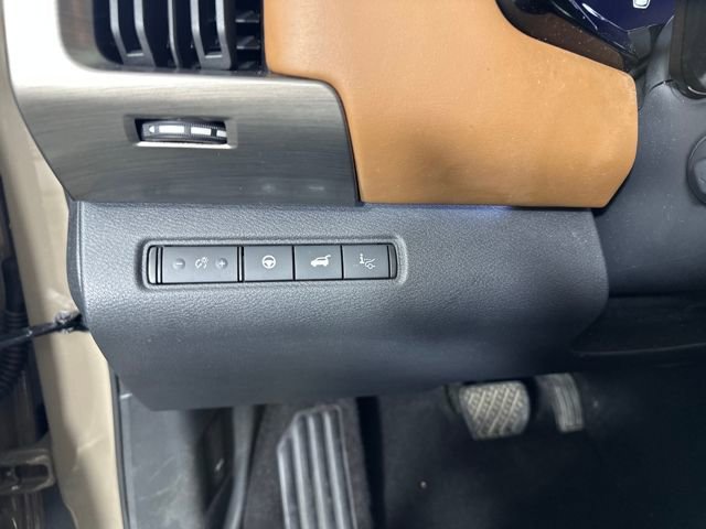 Used 2023 Nissan Pathfinder Platinum image 19