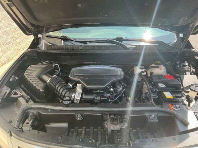 Used 2023 GMC Acadia AT4 w/ Technology Package AWD/4WD image 25