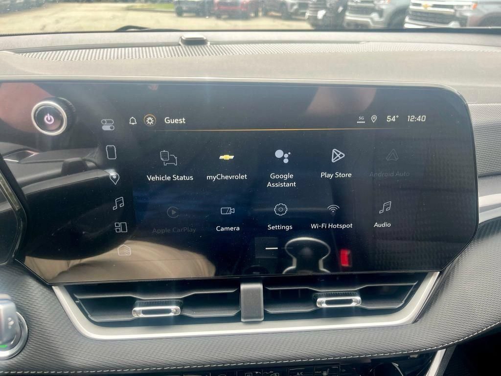 New 2026 Chevrolet Equinox LT w/ Safety and Technology Package AWD/4WD image 13