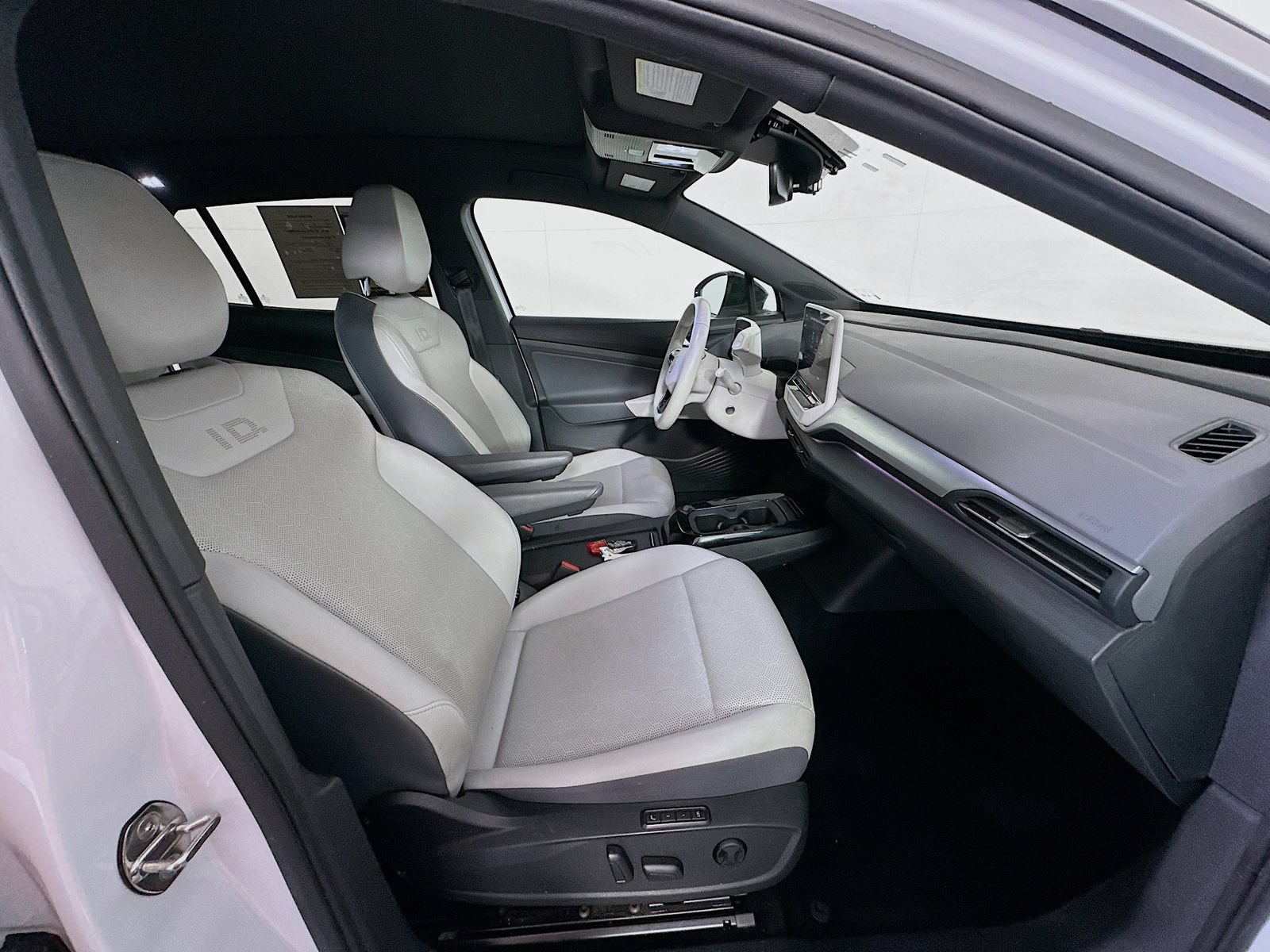 Used 2021 Volkswagen ID.4 1st Edition RWD image 25