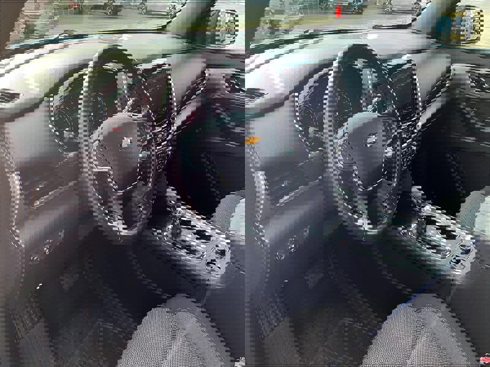 Certified 2022 Chevrolet Traverse LT w/ LPO, Floor Liner Package image 8