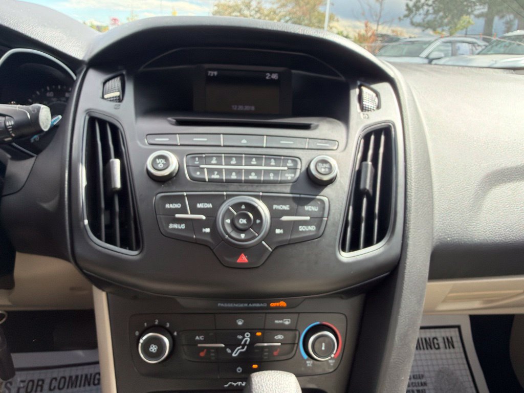 Used 2017 Ford Focus SE w/ Cold Weather Package FWD image 29