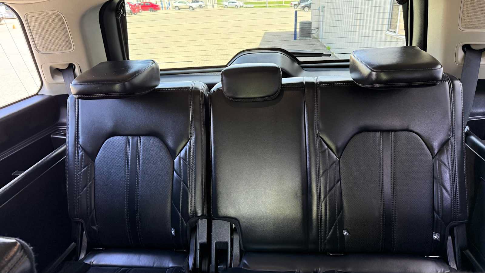 Used 2019 Ford Expedition Platinum AWD/4WD image 10