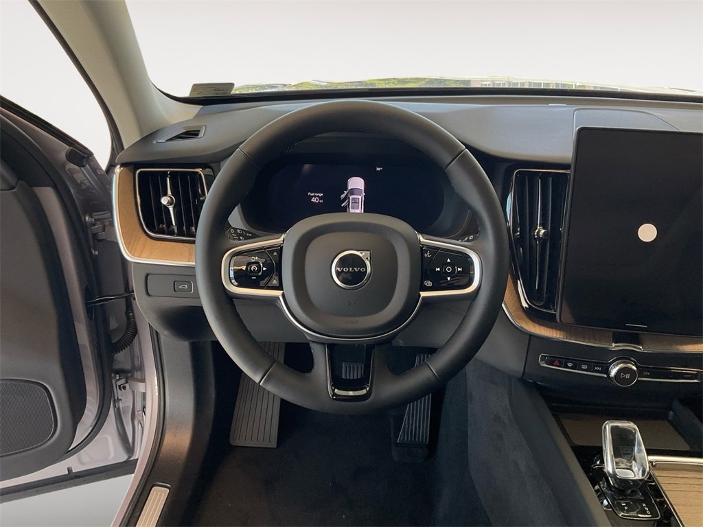 New 2026 Volvo XC60 B5 Plus w/ Protection Package Premier image 12