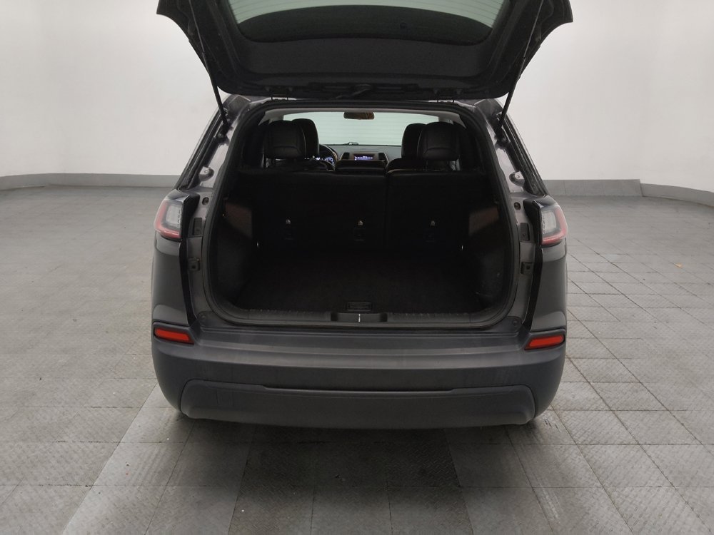 Used 2019 Jeep Cherokee Latitude Plus FWD image 29