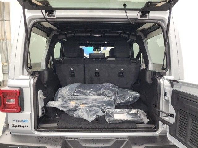 New 2024 Jeep Wrangler Unlimited Rubicon 4xe w/ Convenience Group image 26