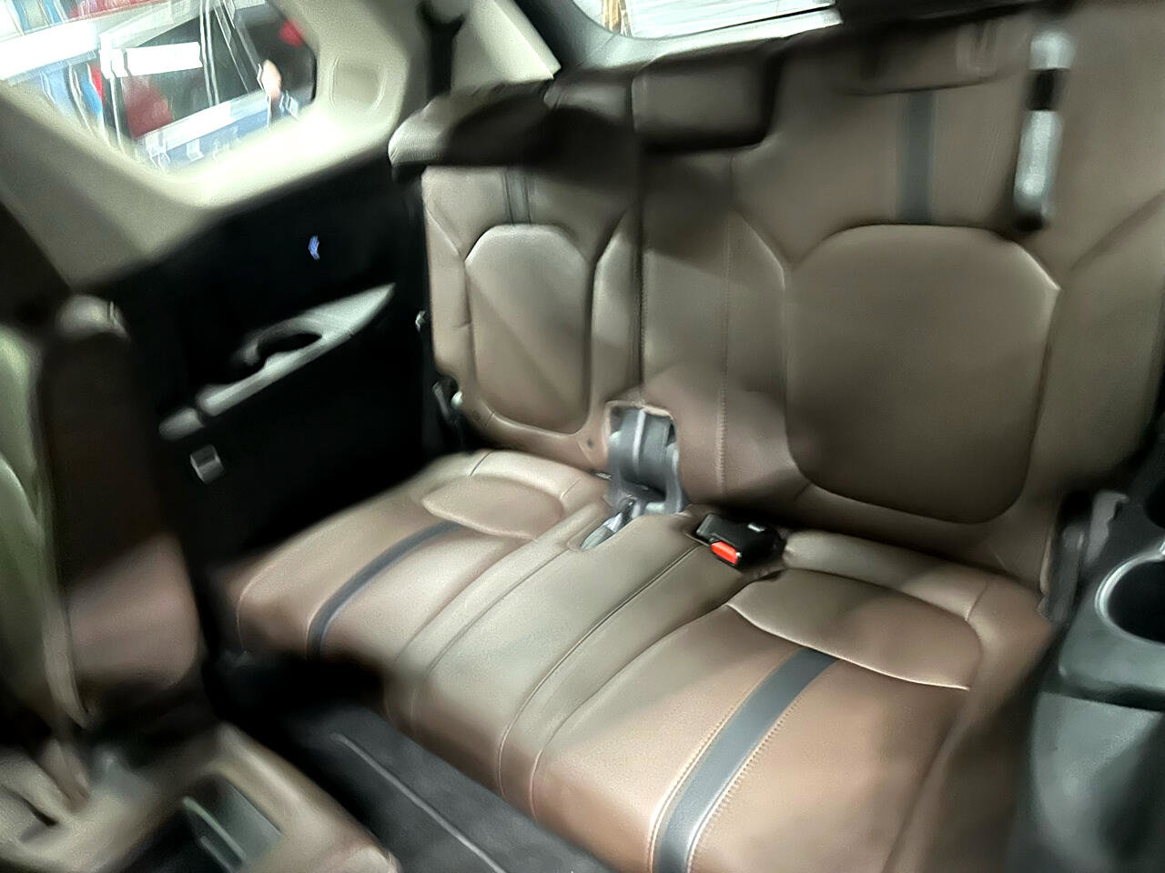 Used 2025 Honda Pilot Elite image 13