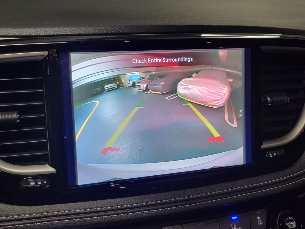 New 2027 Chrysler Pacifica Limited FWD image 9