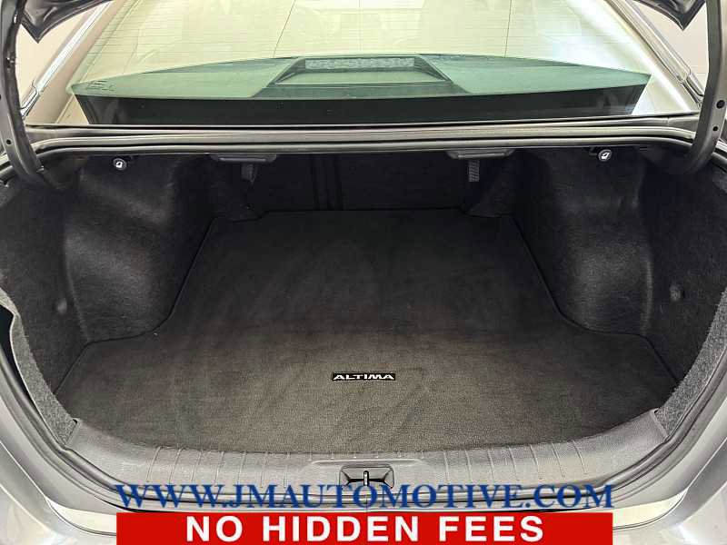 Used 2024 Nissan Altima 2.5 SV FWD image 16
